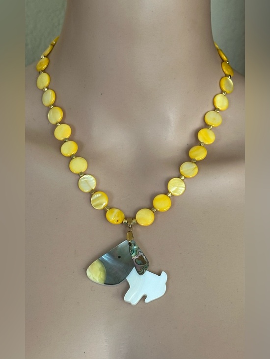 Handmade Jewelry - 20-1/2 inch White Mother-of-Pearl Necklace NWOT